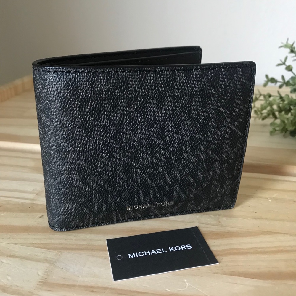 Michael Kors wallet men🎈🎈